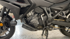 Honda NT1100 Manual (22 Model Year)